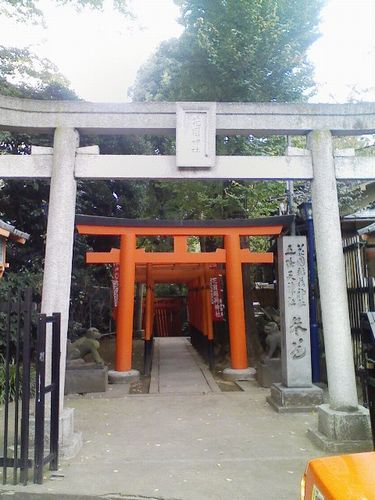 上野公園内 花園神社